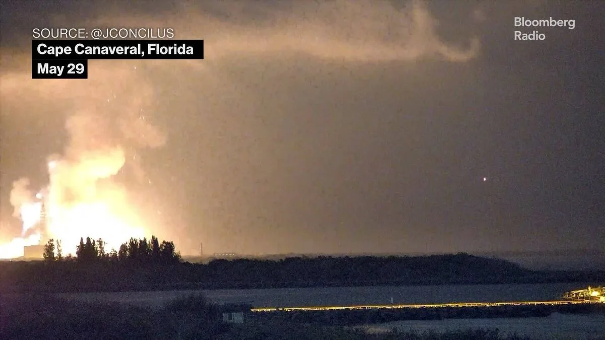 Photo for: Blue Origin's New Glenn Explodes on Pad, and I've Seen This Movie Before