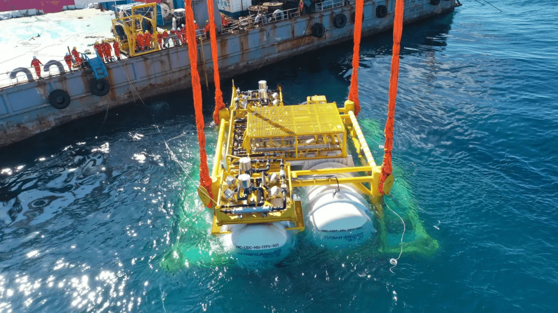 Photo for: China's Underwater Data Center and Amazon's Water Bill Reveal the Same Problem