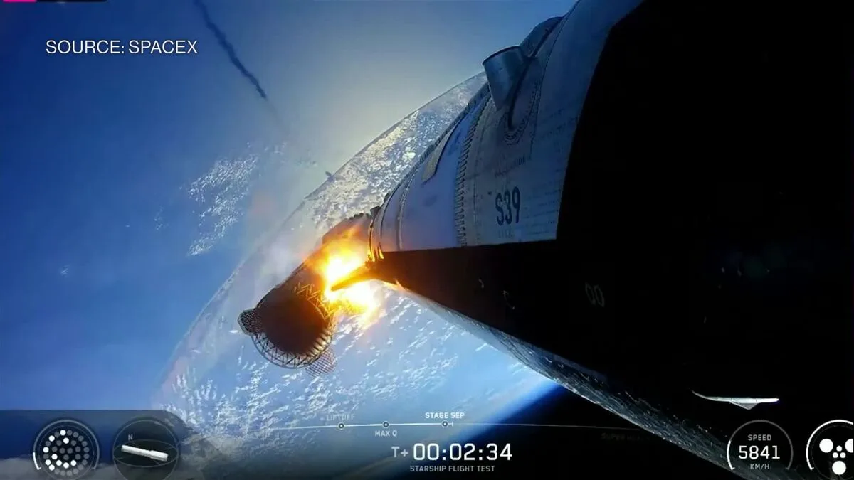 Photo for: SpaceX Starship deploys mock satellites, but booster breakup raises questions